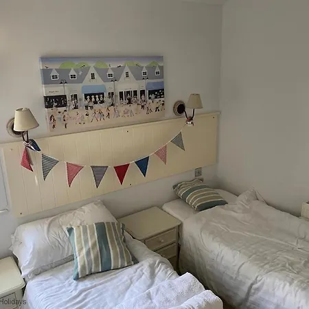 別荘 Sandy Feet Retreat - Part Of The The Bay Village With Pool, Gym And Direct Access, Pub, Restaurant, Tennis And Meadows Walks