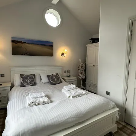 別荘 Sandy Feet Retreat - Part Of The The Bay Village With Pool, Gym And Direct Access, Pub, Restaurant, Tennis And Meadows Walks ファイリー