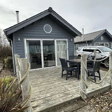 Sandy Feet Retreat - Part Of The The Bay Village With Pool, Gym And Direct Access, Pub, Restaurant, Tennis And Meadows Walks ファイリー